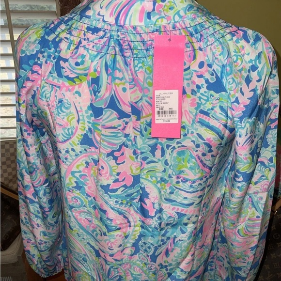 Lilly Pulitzer NWT Elsa Silk Top Dream Team Size XXS - Picture 8 of 10